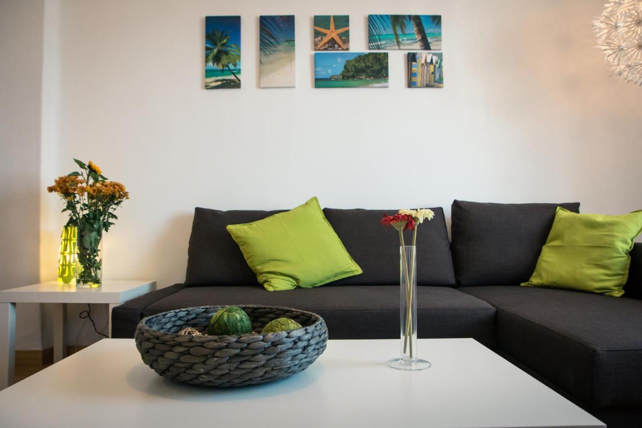 Holidays2Malaga Heredia 3 Bedroom Opposite Malaga Port المظهر الخارجي الصورة