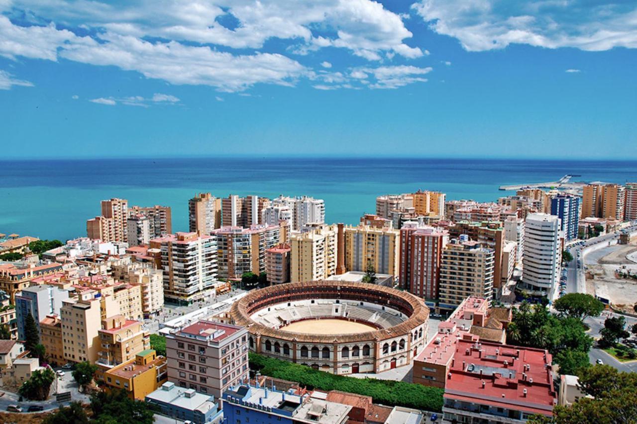 Holidays2Malaga Heredia 3 Bedroom Opposite Malaga Port المظهر الخارجي الصورة